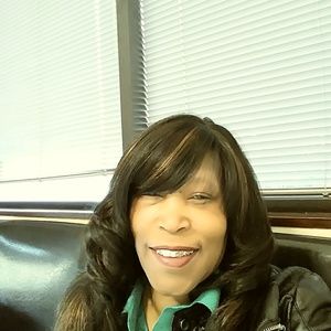 Meet your Posher, Denise